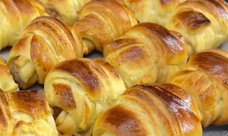 Cornuri cu Unt și Gem – Aluat Pufos și Fraged care se Topește în Gură