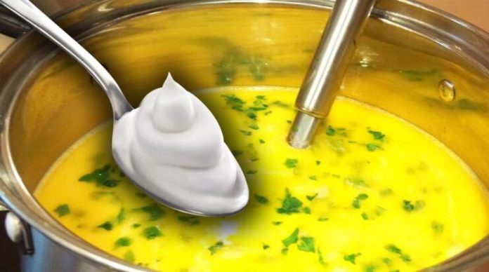 Cum să Adaugi Smântâna în Ciorbă Fără Să Se Brânzească