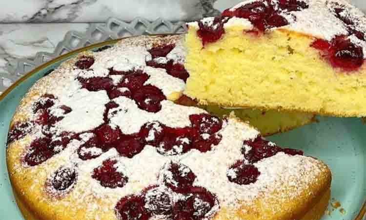 Descoperă Prăjitura Delicioasă cu Cirese si Chefir – Gustosă și Foarte Aromată