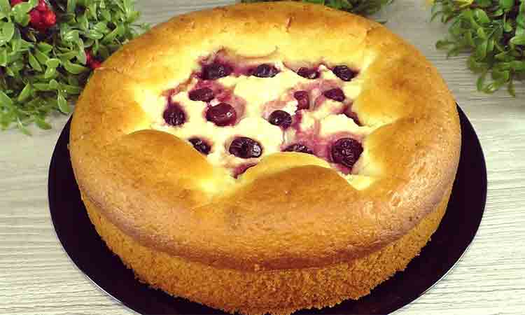 Descoperă Prăjitura cu Brânză Dulce de Vaci – Delicioasă și Foarte Ușor de Preparat