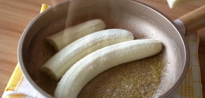 Descoperă o rețetă simplă și rapidă pentru un desert pufos cu banane – Gata in jumatate de ora