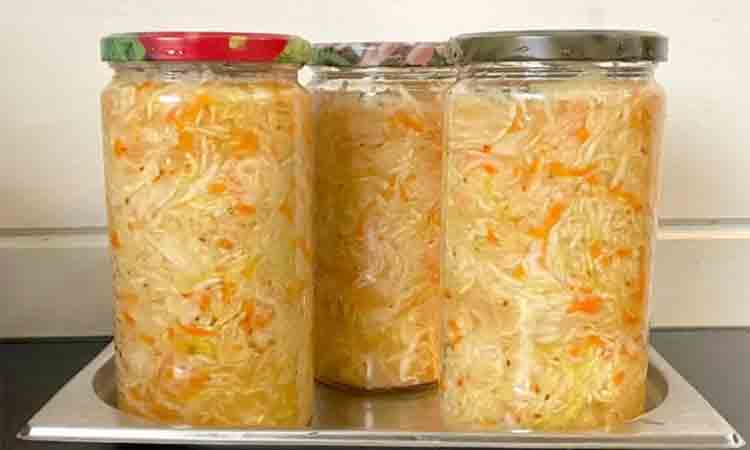 Descoperă rețeta mea preferată de varză murată cu morcov