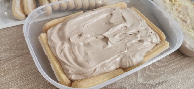 Desert Înghețată de ciocolată cu Doar 4 Ingrediente – Irezistibil de Bun!