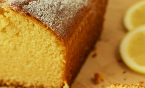 Prăjitură Foarte Ușor de Preparat: Chec Pufos cu Vanilie