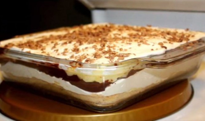 Prăjitură Orientală cu Blat de Cacao și Două Creme Delicioase