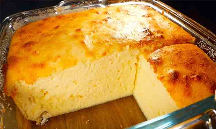 Prajitura cu branza de vaci si smantana – o delicatesa cremoasa si savuroasa, perfecta pentru a fi savurata alaturi de orice tip de gem