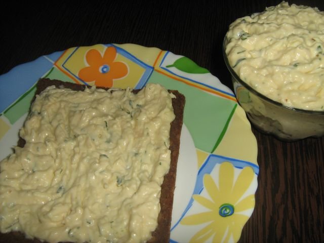 Salata de Țelină cu Maioneză: Gust Divin cu Doar 4 Ingrediente