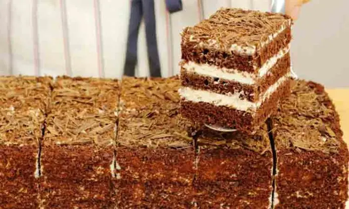 Descoperă Desertul Cu Chefir și Ciocolată: Rețeta Simplă și Gustoasă