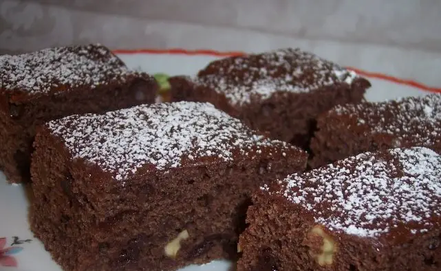 Descoperă rețeta delicioasă de negresă, potrivită pentru post și realizată cu doar 9 ingrediente !