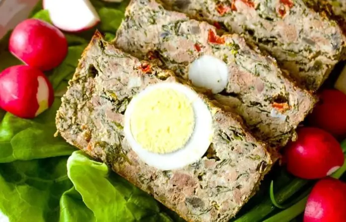 Descoperă secretele preparatului tradițional romanesc, drobul de miel