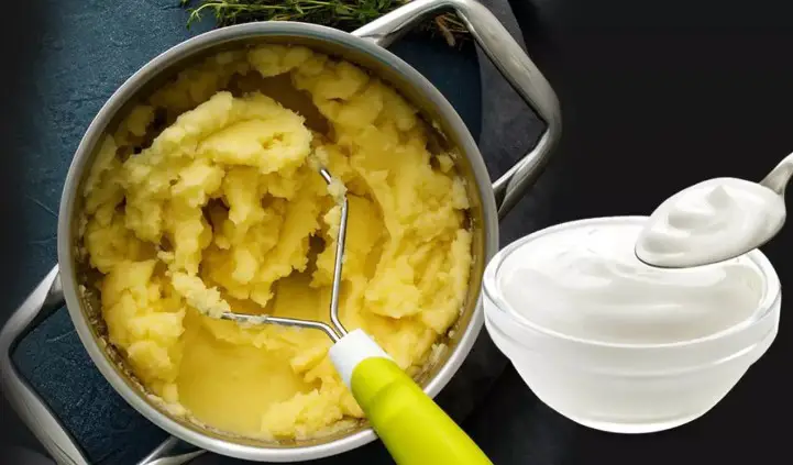Descoperă secretul unui piure de cartofi incredibil de cremos: smantana