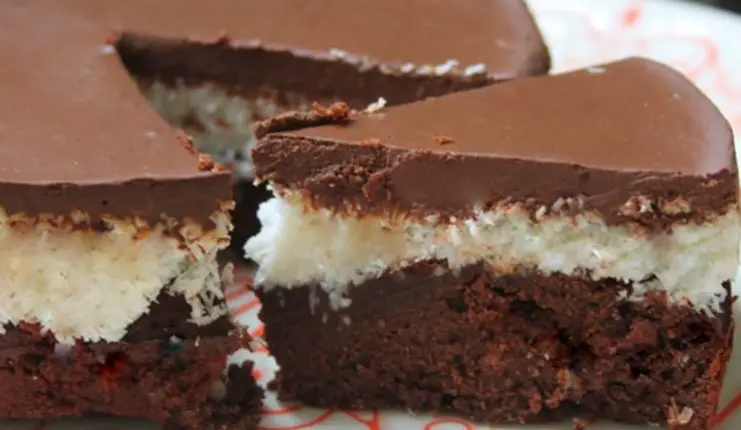 Desertul “Duo Delicios” – Prăjitură cu Cremă de Vanilie și Cocos