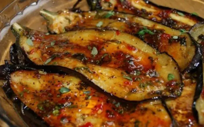 Rețetă Autentică de Vinete Marinate cu Verdeață si usturoi – Deliciu Italian