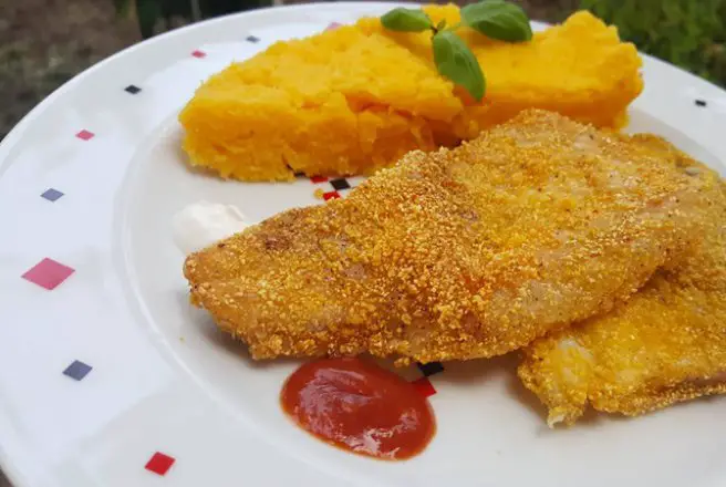 Rețetă Simplă si Delicioasă: Crap Prăjit în Mălai