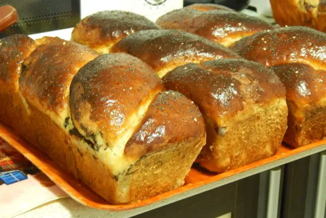 Secretele frământării perfecte pentru cozonaci pufoși și delicioși