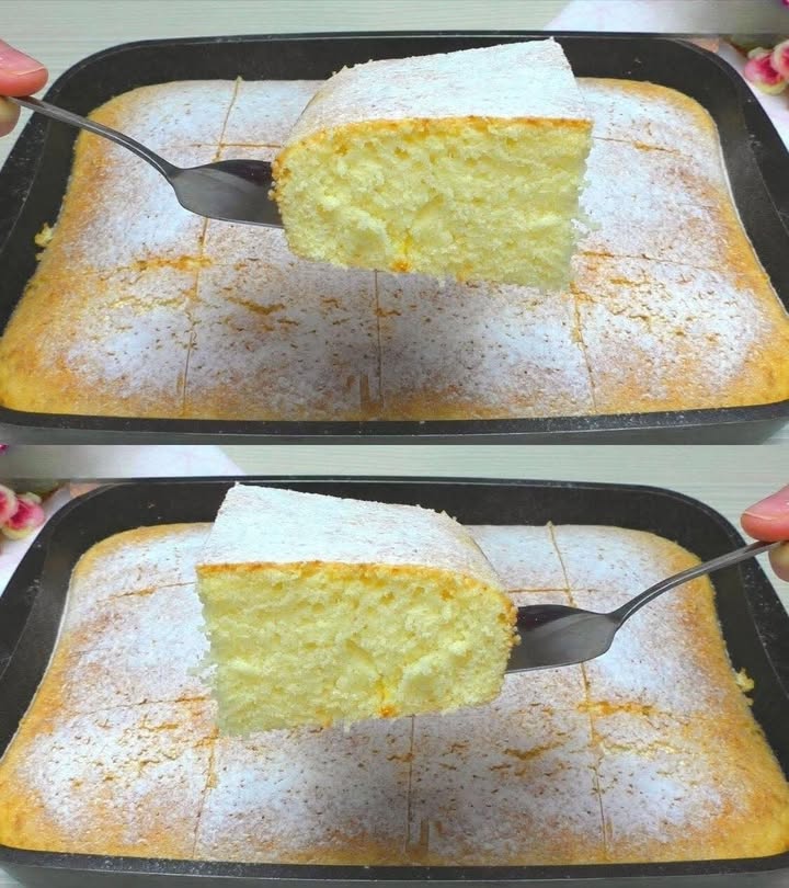 PRĂJITURA CALDĂ A BUNICII Se poate savura atât caldă, cât și rece, fiind suculentă, cu lapte și foarte gustoasă