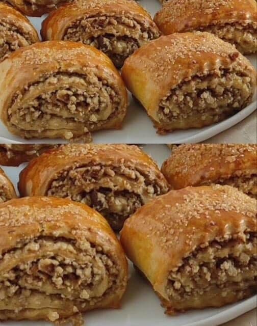 PRĂJITURI CU NUCI… Se topesc în gură… Cea mai bună rețetă de la mama mea, un desert rapid și delicios  ștrudel cu nuci.