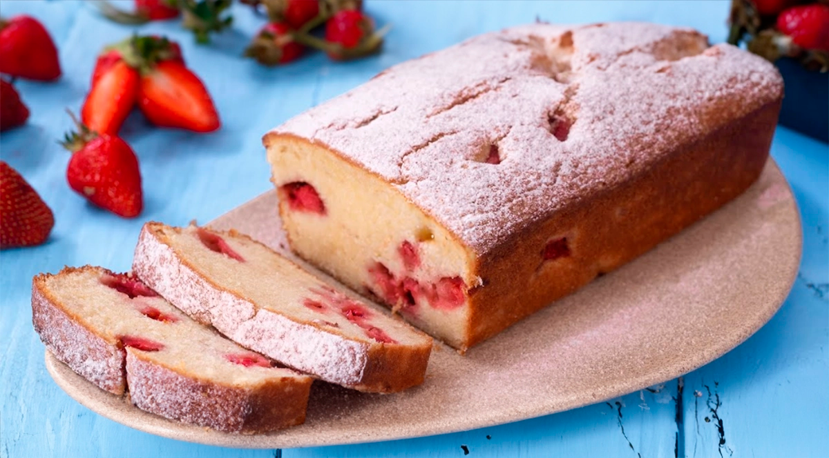 Bucuria căpșunilor pe farfurie: Plăcintă simplă cu căpșuni!