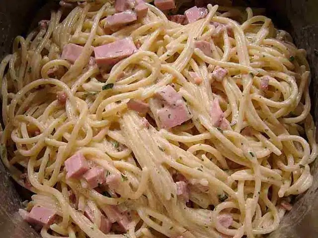 Cel mai bun rețetă de salată de spaghete din lume