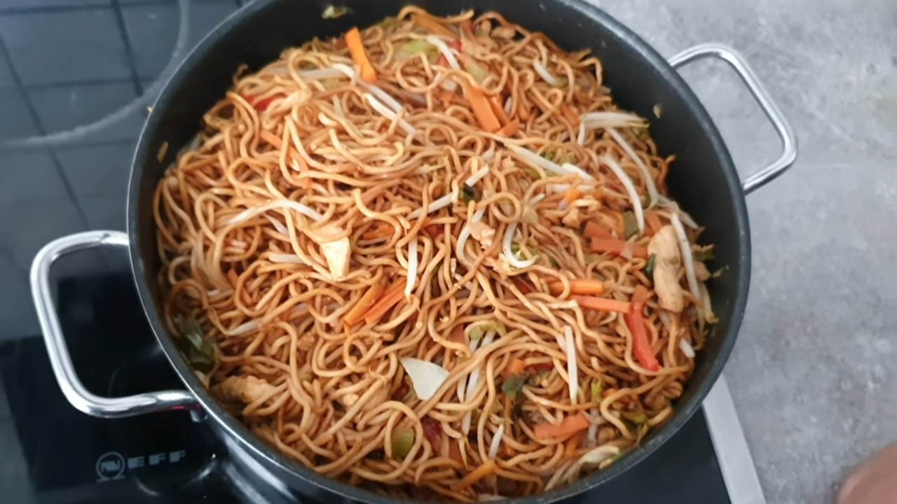Tăiței prăjiți ca la asiatici