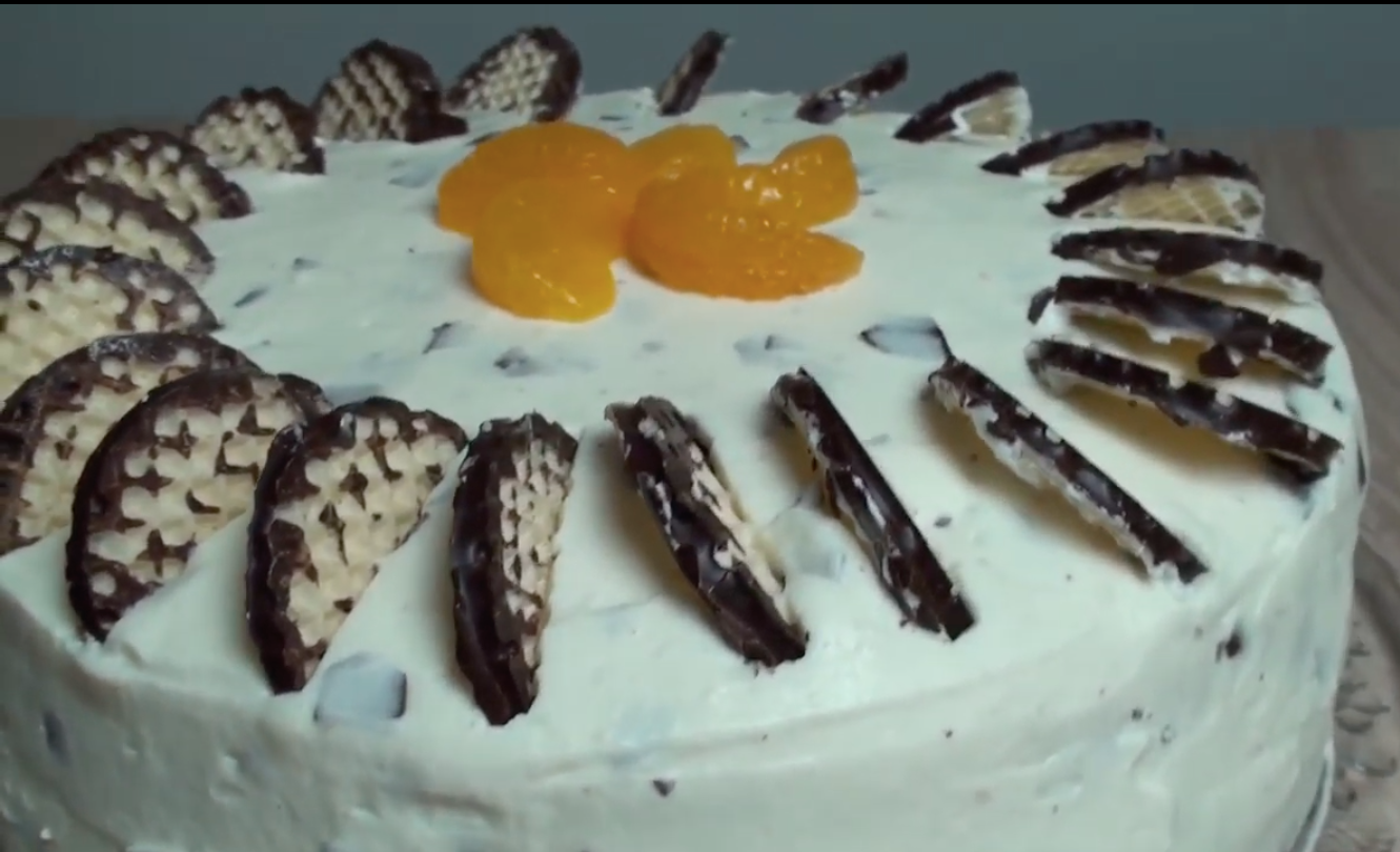 Tort cu Vată de Ciocolată și Mandarine