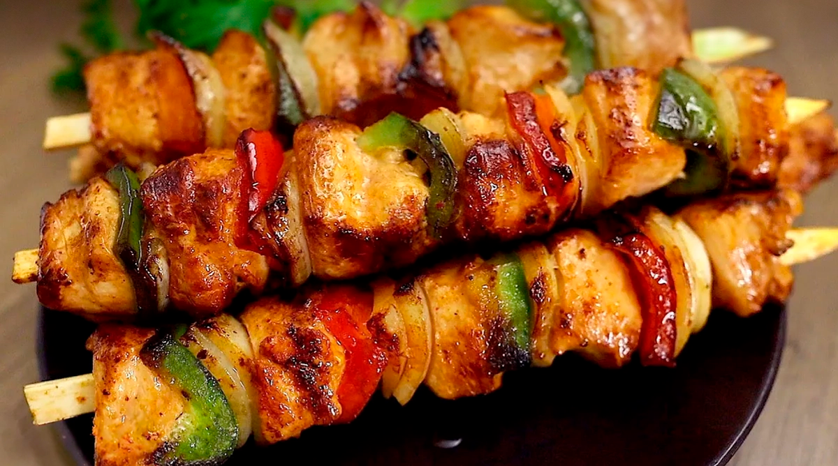 Frigărui de pui la grătar cu marinadă asiatică – Rețetă simplă pas cu pas