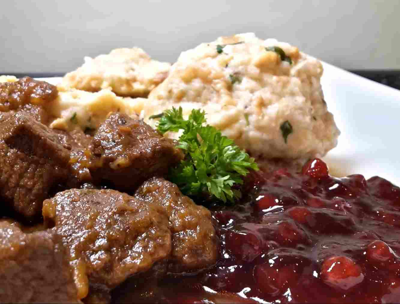 Hirschgulasch după rețeta bunicii