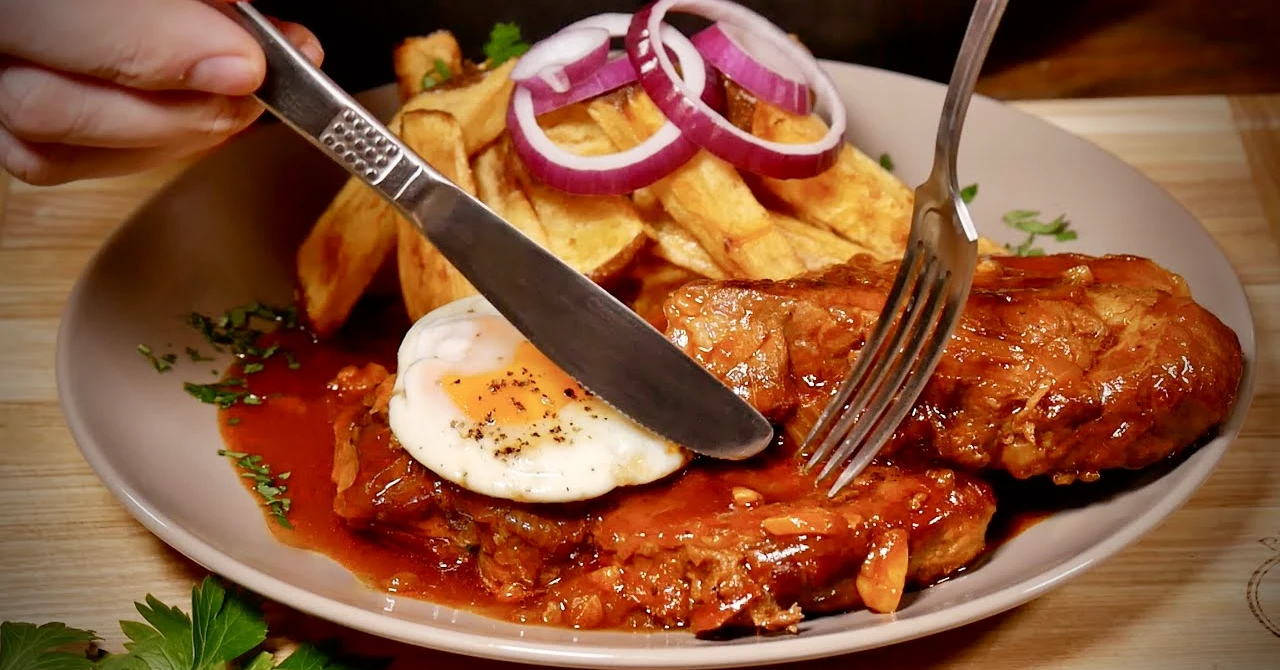 Ceafă fantastică cu usturoi și sos de soia: Prânz dintr-o singură oală!