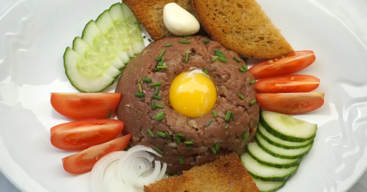 Tatarák ca la cel mai bun restaurant: REȚETA TOP pentru adevăratul steak tartar