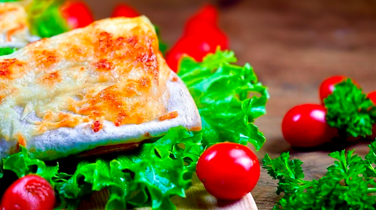 Tortilla crocantă cu pui la cuptor: o mâncare rapidă și gustoasă pentru întreaga familie!