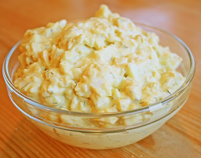 Salată de ouă