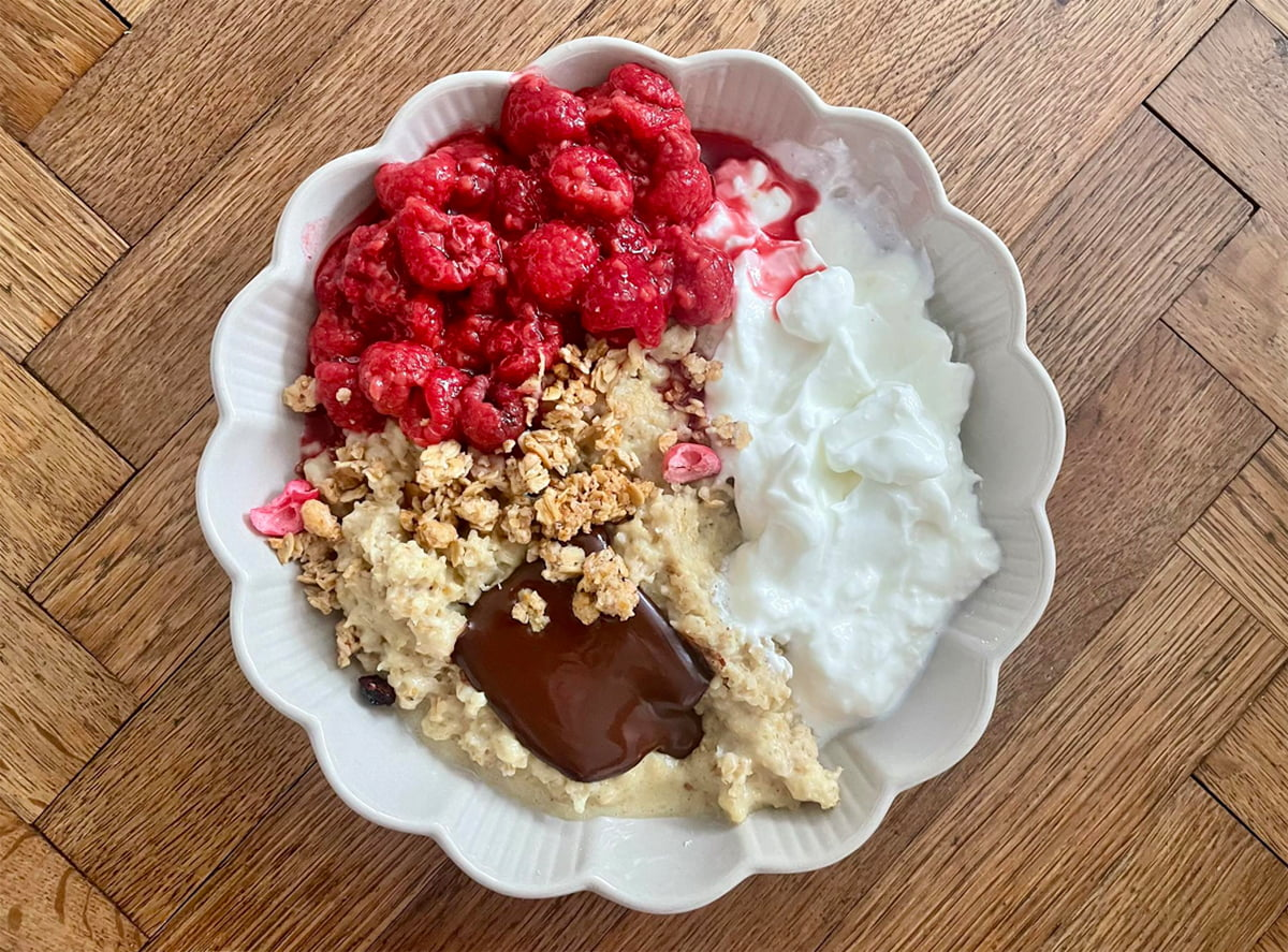 Fulgi de ovăz delicioși și plini de proteine: O alegere perfectă pentru diminețile când ești pe fugă!