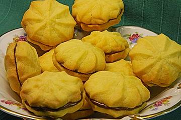 Bucăți de nuga, ce se topesc pe limbă