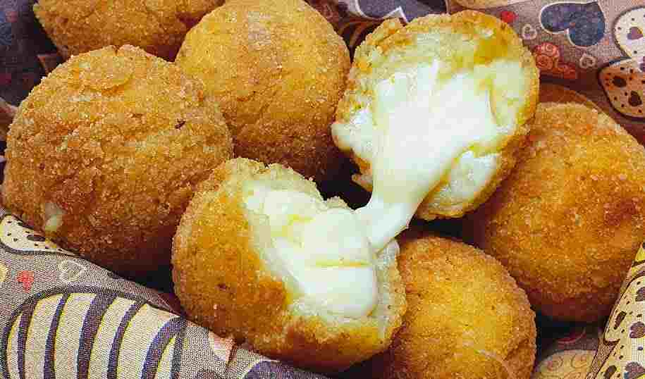 Chifteluțe cu brânză