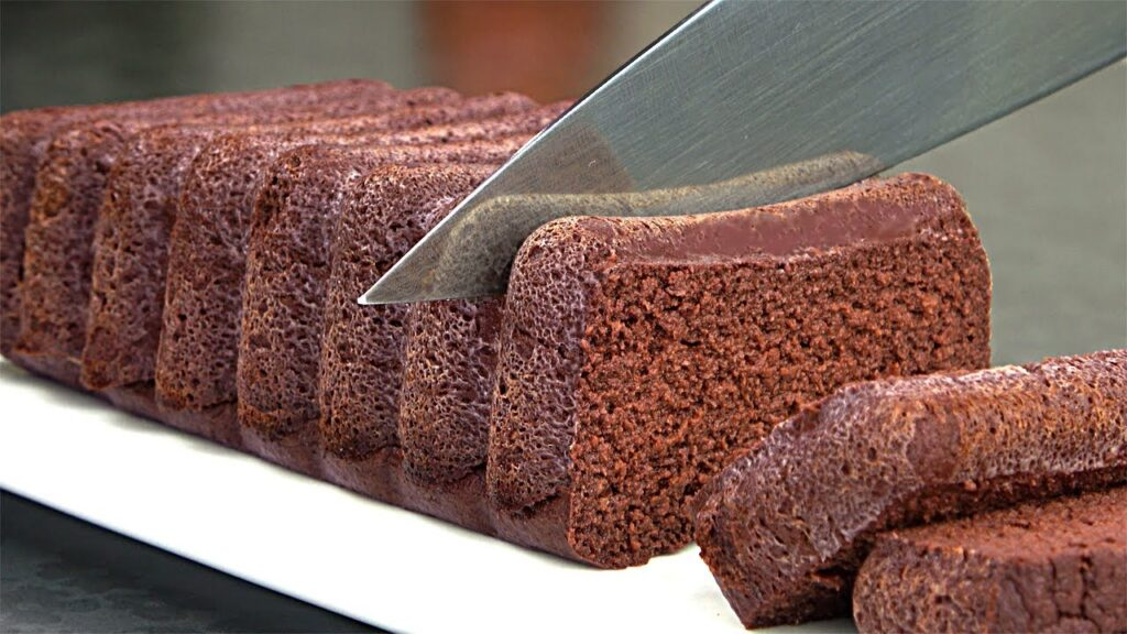 Luați micul dejun așa, cu prăjitura de 130 de calorii a nutriționistului: Este foarte moale și nu conține nici făină, nici unt!