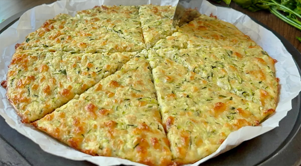 Clătită gustoasă și pufoasă din fulgi de ovăz: Mai bună decât pizza!