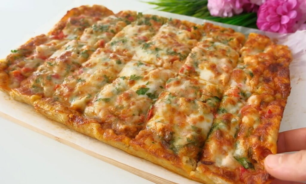 Aș mânca-o în fiecare seară, această pizza sărată e greu să-i spui „NU” și în plus este sănătoasă și hrănitoare | Doar 160 Kcal!