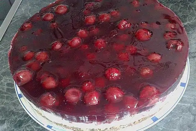 Rețetă Prăjitură Prinzenrolle cu cireșe