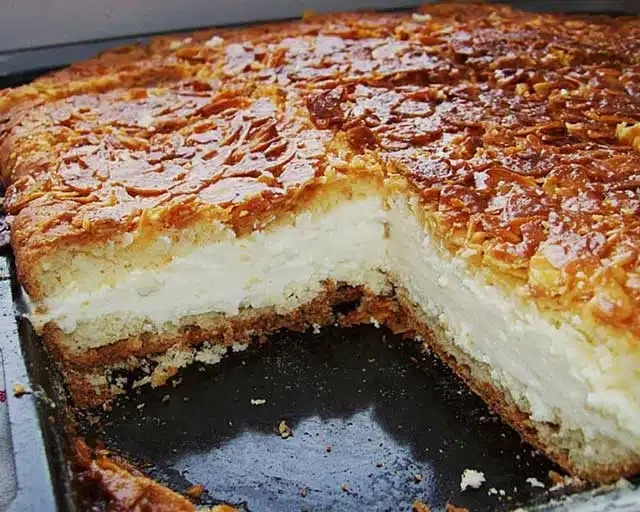 Rețeta definitivă pentru prăjitura cu miere și migdale