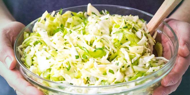 Salată de varză murată