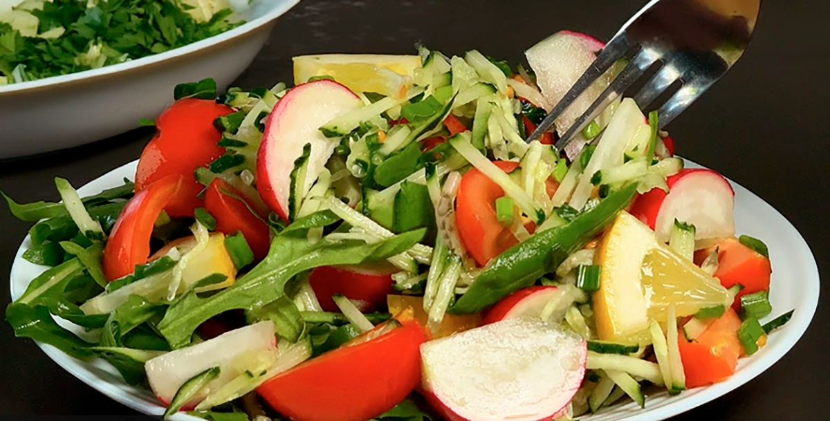 Noua salată pentru slăbit: Revoluție cu rezultate rapide, am slăbit 7 kg în o lună