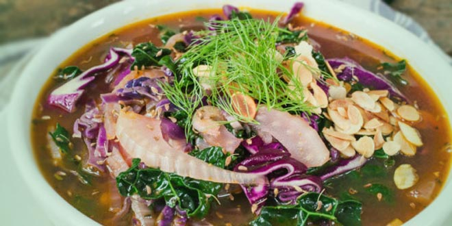 Supă de varză kale