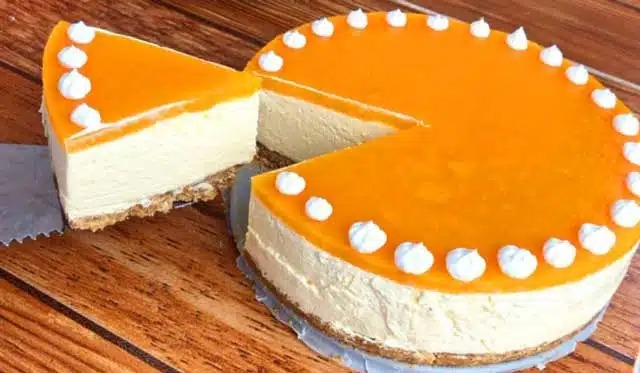 Tort cu brânză fără ouă și fără coacere – rețetă!