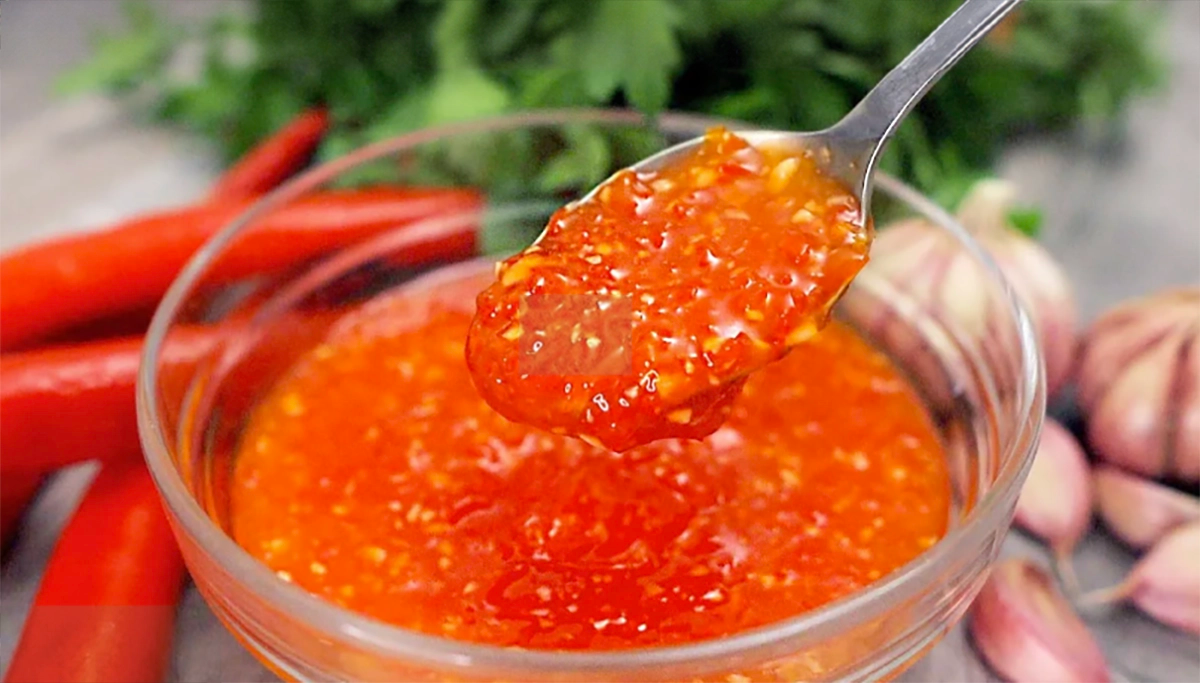 Cum să faci acasă sos dulce-acrișor. Simplu, rapid și gustos!