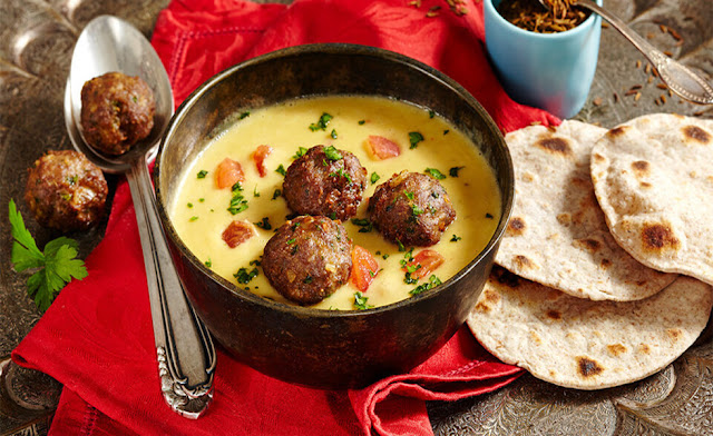 Supă de linte galbenă cu chifteluțe din carne de miel