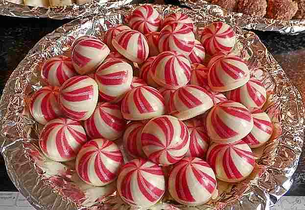 Marțipan – Zmeură – Praline