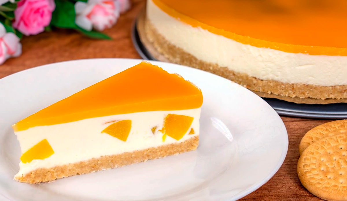 Cheesecake răcoritor cu piersici Solero: Tort de vară fără coacere, plin de cremă delicioasă