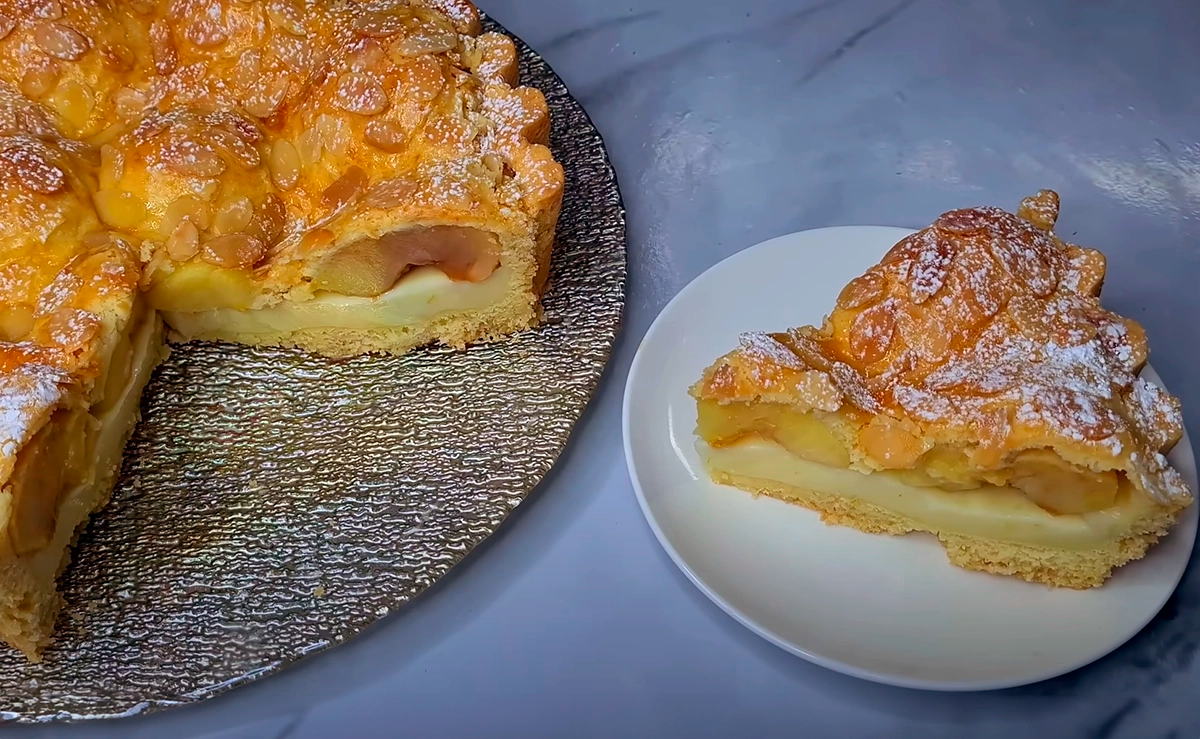 Plăcintă de mere irezistibilă cu cremă – Rețetă simplă pentru începători