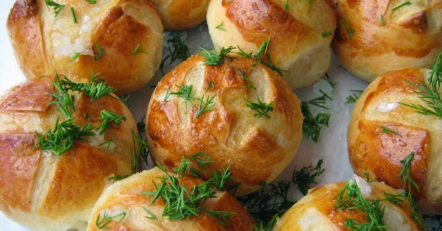 Pampușki cu usturoi