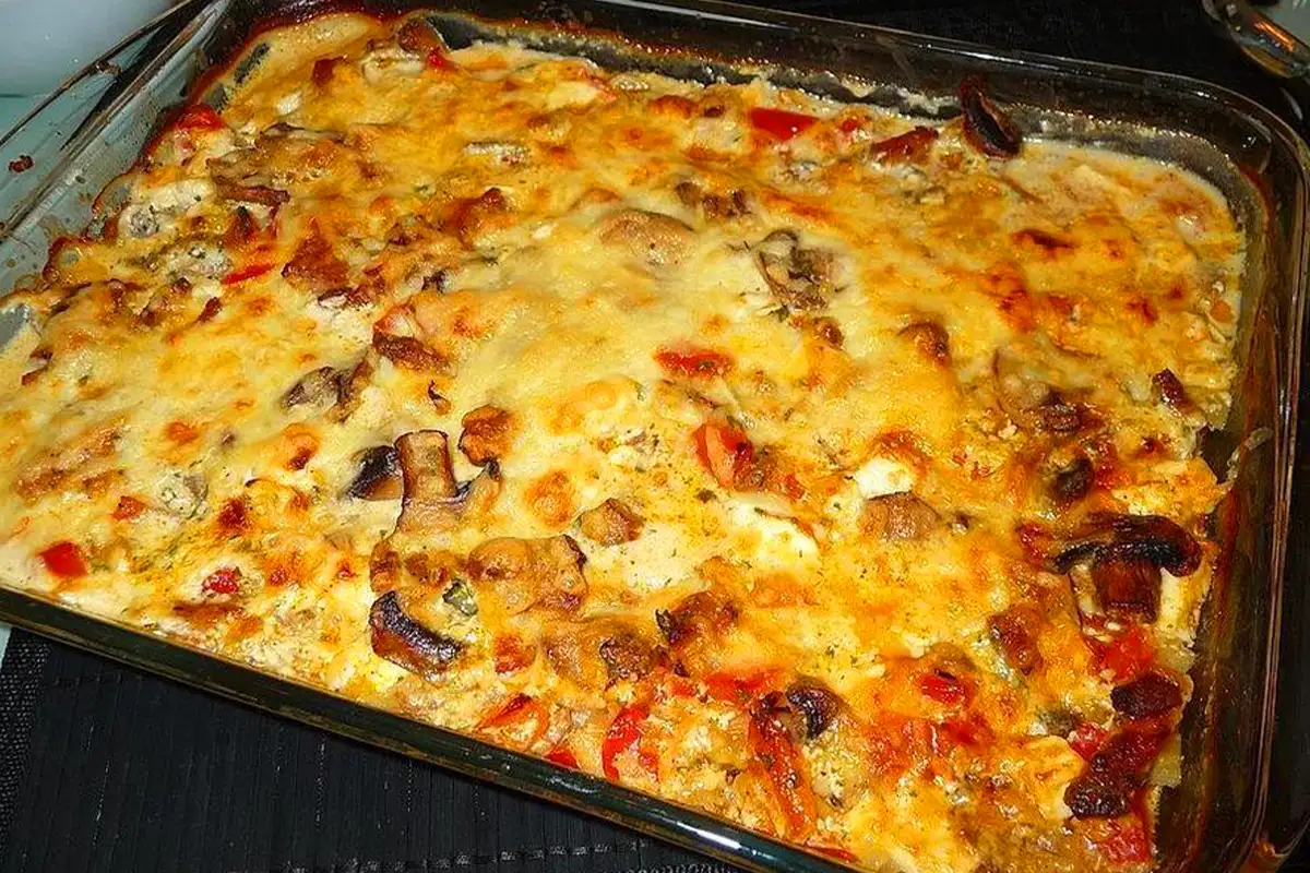 Gyros gratinat în sos cremos de ciuperci Rețetă